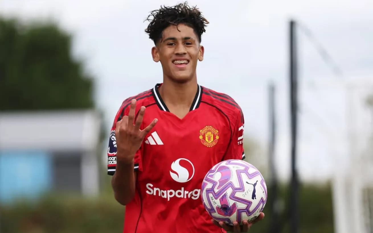 Michael Carrick vyzdvihol debut JJ Gabriela