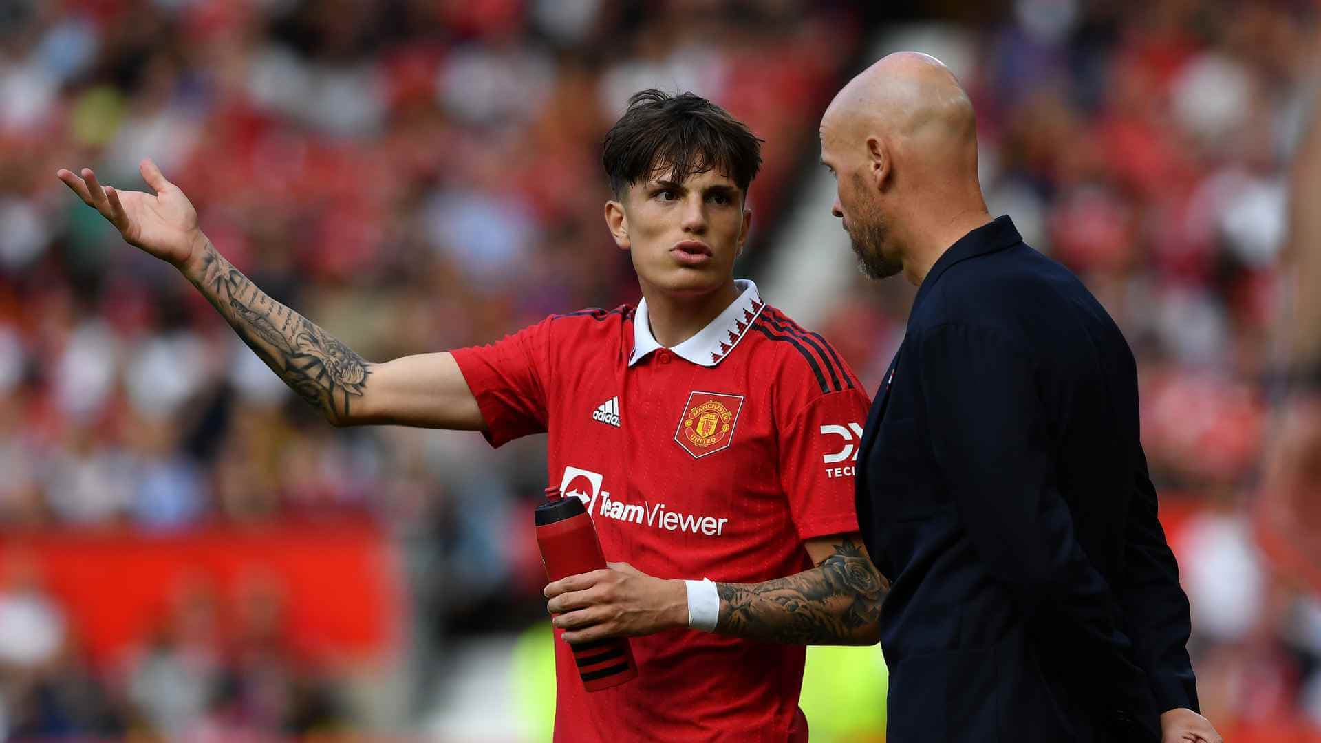 Nožnice na Rooneyho, oslava na Ronalda. Nemôžem tomu uveriť, hlási Garnacho