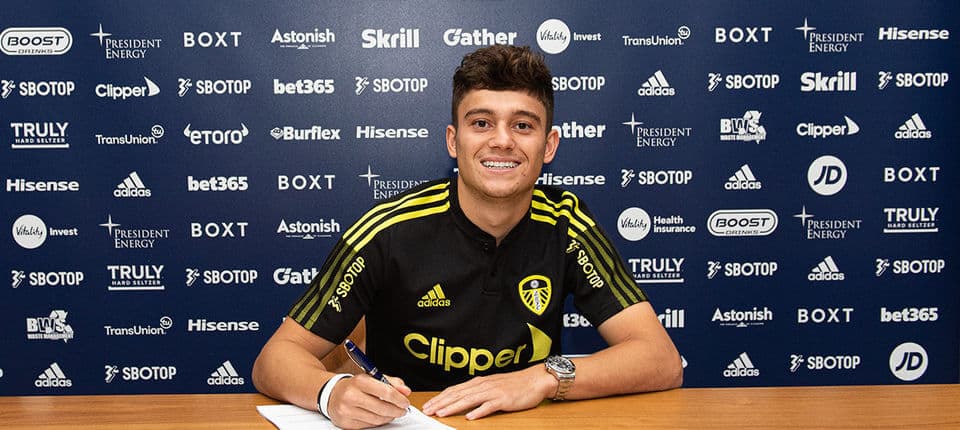 Oficiálne: Daniel James novou posilou Leedsu United