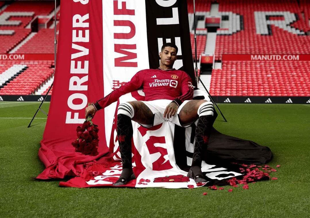 Manchester United predstavil dresy pre sezónu 2023/2024