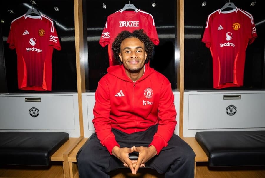 Zirkzee prezradil, prečo si vybral United