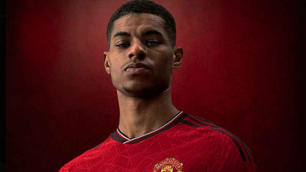 Nahnevaný Rashford reaguje na falošné správy