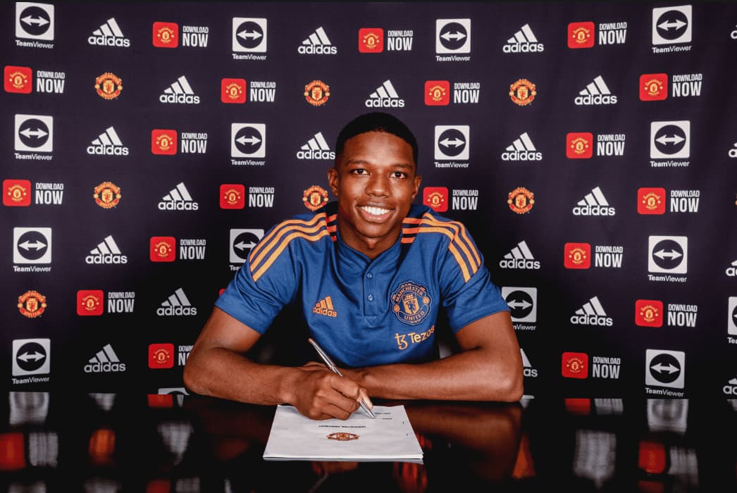 Oficiálne: Tyrell Malacia hráčom Manchestru United!