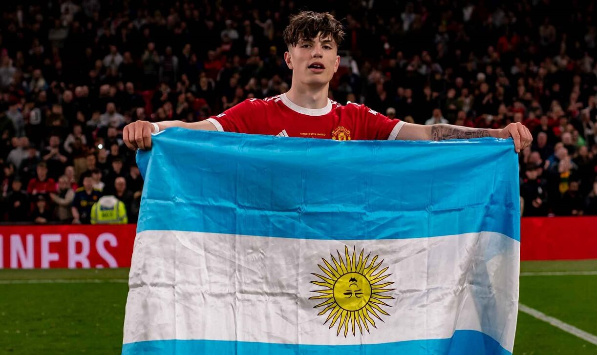 Brown: Garnacho by zatiaľ nemal dostať číslo po Ronaldovi