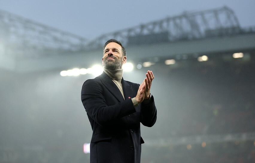Bolelo ho, že musel odísť. Amorimovi rozumiem, som mu vďačný, vraví van Nistelrooy